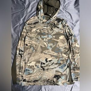 Under Armour Iso-Chill Shorebreak Camo Hoodie.